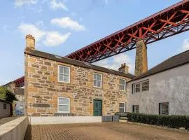 The Old Jail - Iconic Views