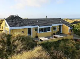 9 person holiday home in Saltum