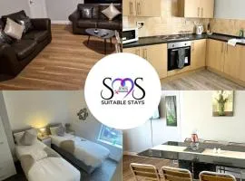 Near the Beach 3Bedroom Apartment WIFI Modern & Spacious Sleeps 6