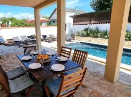 Apartment 5237-1