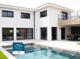 Villa LK - Piscine & Home Cinéma privé, à 10min de la mer