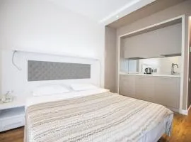 Elegant Apartment with Sea View in Alliance Palace