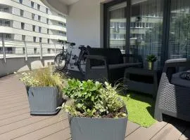 Sun Towers EXspanse apartament 3 pokoje z parkingiem i tarasem