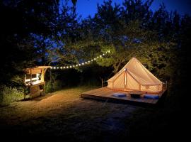 Jelena, luksustelt i Kutn&aacute; Hora