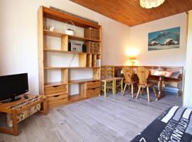 Appartement 2 pièces, 4 pers, au pied des pistes à Chamrousse - FR-1-340-14, hotel en Chamrousse