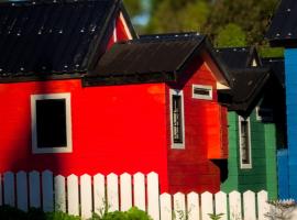 KUMA KUMI VILLAGE - Colorful Cabins in Maribaya, Lembang, fjallask&aacute;li &iacute; Patrol