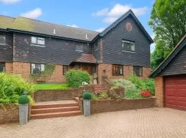 Maison spacieuse pour famille près de Brighton avec jardin