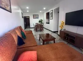 Three bedroom place with lake view