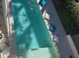 Villa Opic, ganze Villa, privater Pool, Meerblick, 4-8 Personen, 3 oder 5 Schlafzimmer