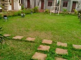 Nnalubaale Resort Cottages