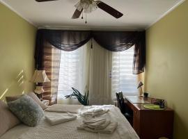 Comfort Stay in Brooklyn - Shared with a Host House Spaces, ξενοδοχείο με γκολφ στο Μπρούκλιν