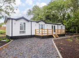 The Chalet at Tyn Lon
