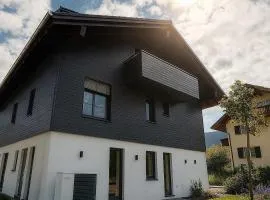 ACHZEIT Family Retreat - Alpin-modernes Ferienhaus - 3 SZ - Garten - Kamin
