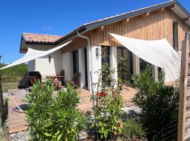 Maison entre océan et forêt landaise, hotel in Vielle-Saint-Girons