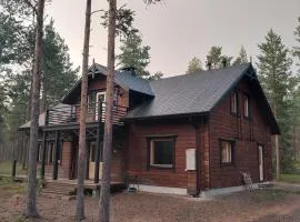 Pine Forest Hideout - Villa Tapiontytär