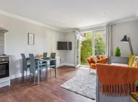 Ground Floor Apt, Parking, Close to Windsor Castle - By Tempstay