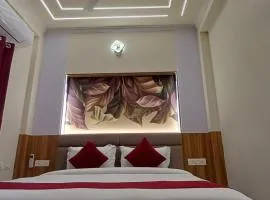 Raghav Vilas, Luxury 2BHK Near Vishwanath Temple