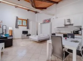 GuestHost - Studio Apartment near Campus Einaudi