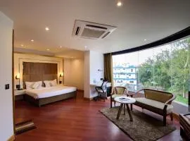 Emerald Hotel