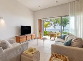 Oceanview Escape - Beachfront Apartment