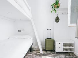 La Cocotera Boutique Hostel & Coworking