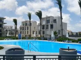 Luxury 4BRs Penthouse Villa, Marassi