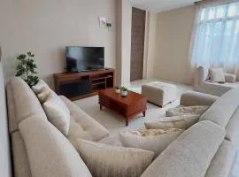 Apartamento céntrico con vista a la ciudad de Loja