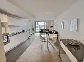 Spacious City Centre Apartment