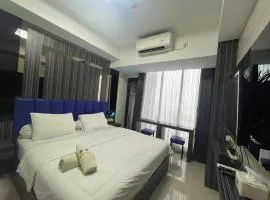 Service Apartment With Netflix, Sea View and High Floor