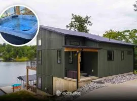 Lakefront Home with Dock - Hot tub - 7 miles to Ark