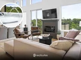 Contemporary Cottage - Hot Tub Near Ark