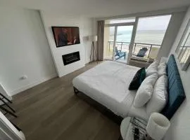 Briza By Casanita - Oceanfront Luxury Suite