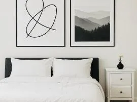 Otopeni Airport Apartment - Free Shuttle Included