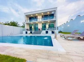 Shuvalan Villa Holiday