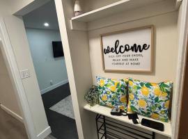 3-bedroom home with free parking on premises!, hotel em Pickering