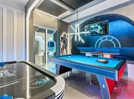 2025 NEW 10BD At Windsor Cay Pool and Game Room