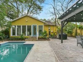 Pool House Oasis - Home for 6