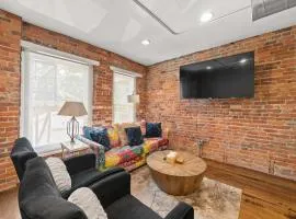 Short North Lounge - Stay for 2