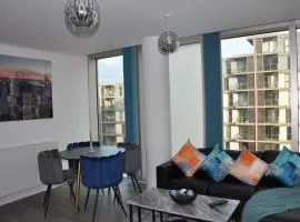 Modern 2-Bed Apartment, The Hub MK, Free Parking & Smart TV