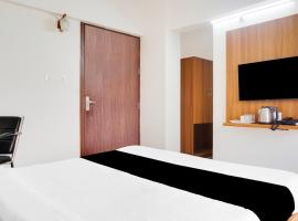 Super Townhouse Lohegaon Near Pune Airport formerly Landmark Regency, hotel cerca de Aeropuerto de Pune - PNQ, Pune