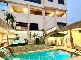 Hotel Los Algarrobos, hotel near San Cristóbal Airport - SCY, Puerto Baquerizo Moreno