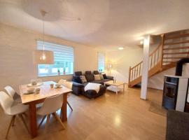 Holiday home in Kargow with swimming pool, hotel di Kargow