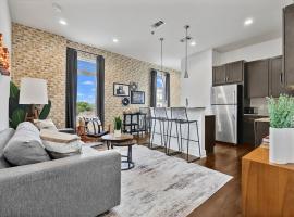 Stylish Midtown Condo Near Vanderbilt & Parthenon, condominio en Nashville