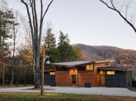 Piedmont Grove Lodging, five-star hotel in Roseland