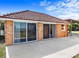 Cockatoos View