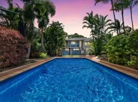Large Waterfront Home With Pool