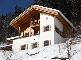 Chalet in Königsleiten near Ski Bus & Pool