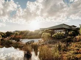 Charlie Bravo Chalet - Escape to the Golden Triangle