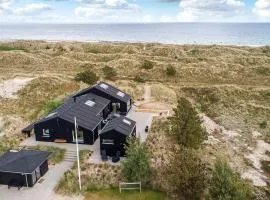 8 person holiday home in Ålbæk-By Traum