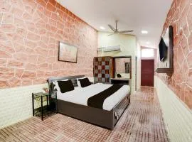 Super Townhouse Rampura Formerly Rawat Resort